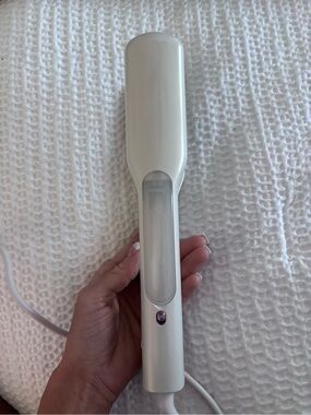 Monat Steam Dream hair straightening iron